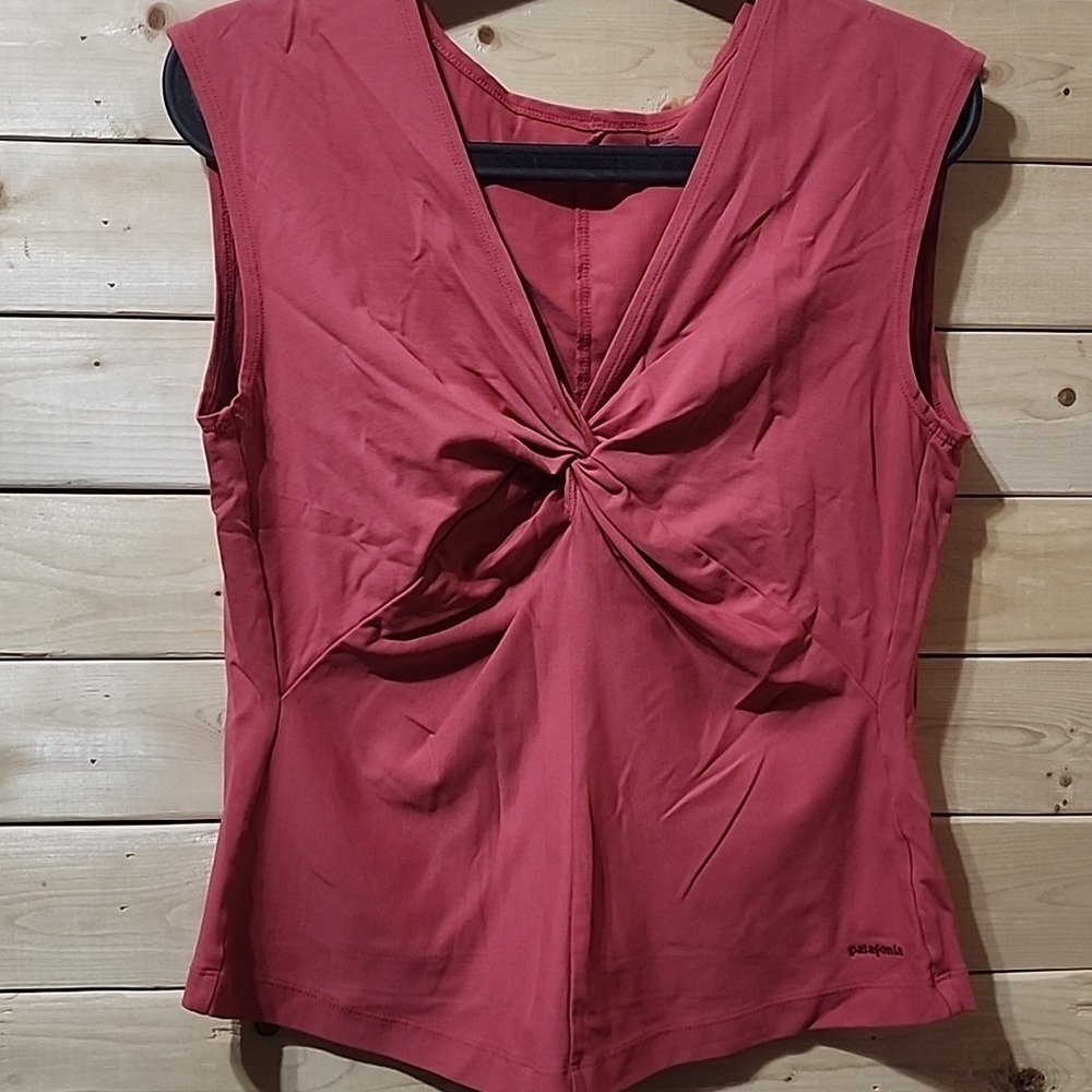 Patagonia Raspberry Knot Top Size XL